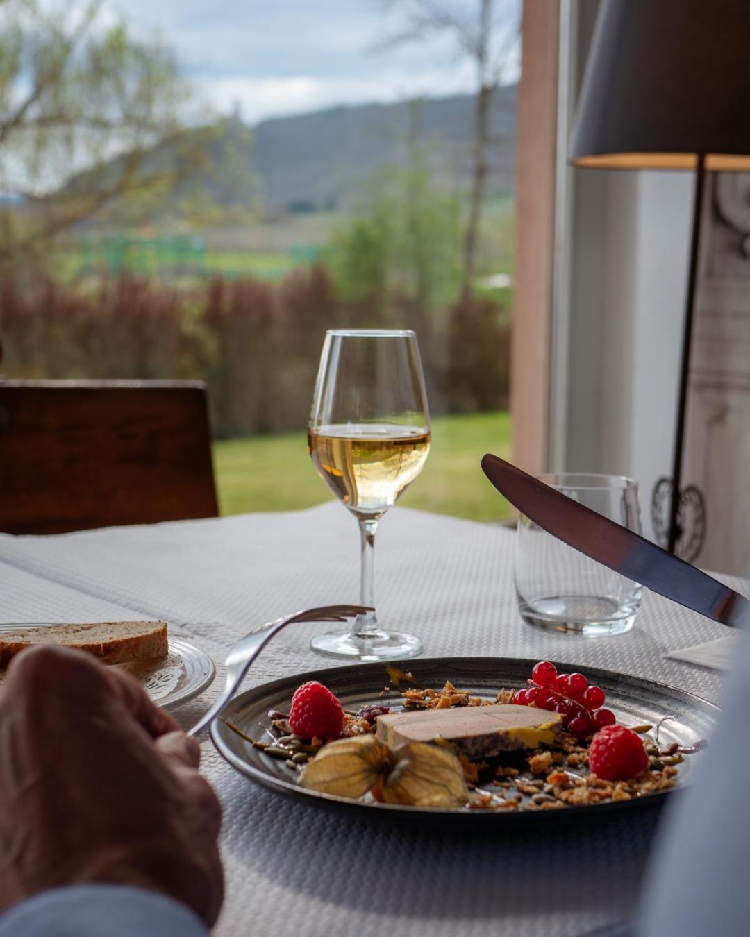 Hotel Restaurant Verger Des Chateaux, Route Des Vins Haut-Koenigsbourg Dieffenthal المظهر الخارجي الصورة